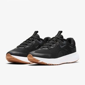 Nike React Escape Run Sneakers size 8